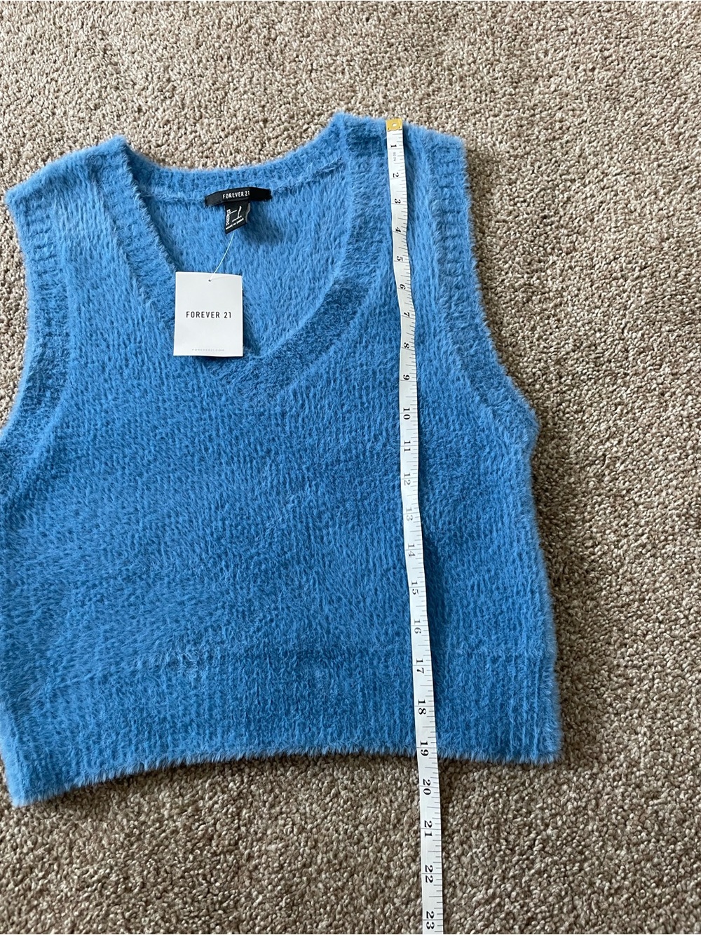 NWT Forever 21 - Blue Fuzzy Cropped Sweater Vest - Picture 4 of 5